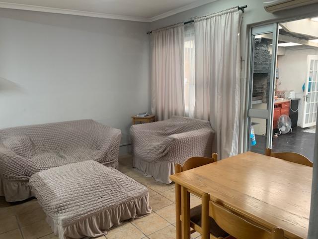 5 Bedroom Property for Sale in Kewtown Western Cape